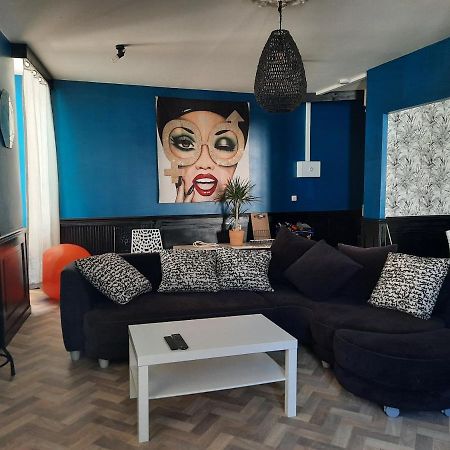 Duplex Place Du Marche Сен-Жан-д'Анжели Экстерьер фото